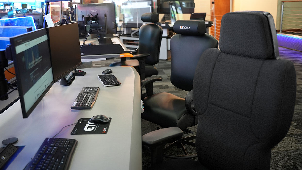 How to Choose 24 Hour Chairs for 911 Dispatch Centers More
